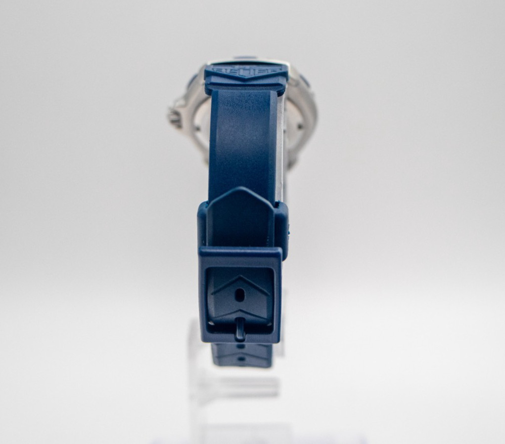 TAG Heuer WA1410 Formula 1 Professional Blue Dial 200M Vintage Quartz