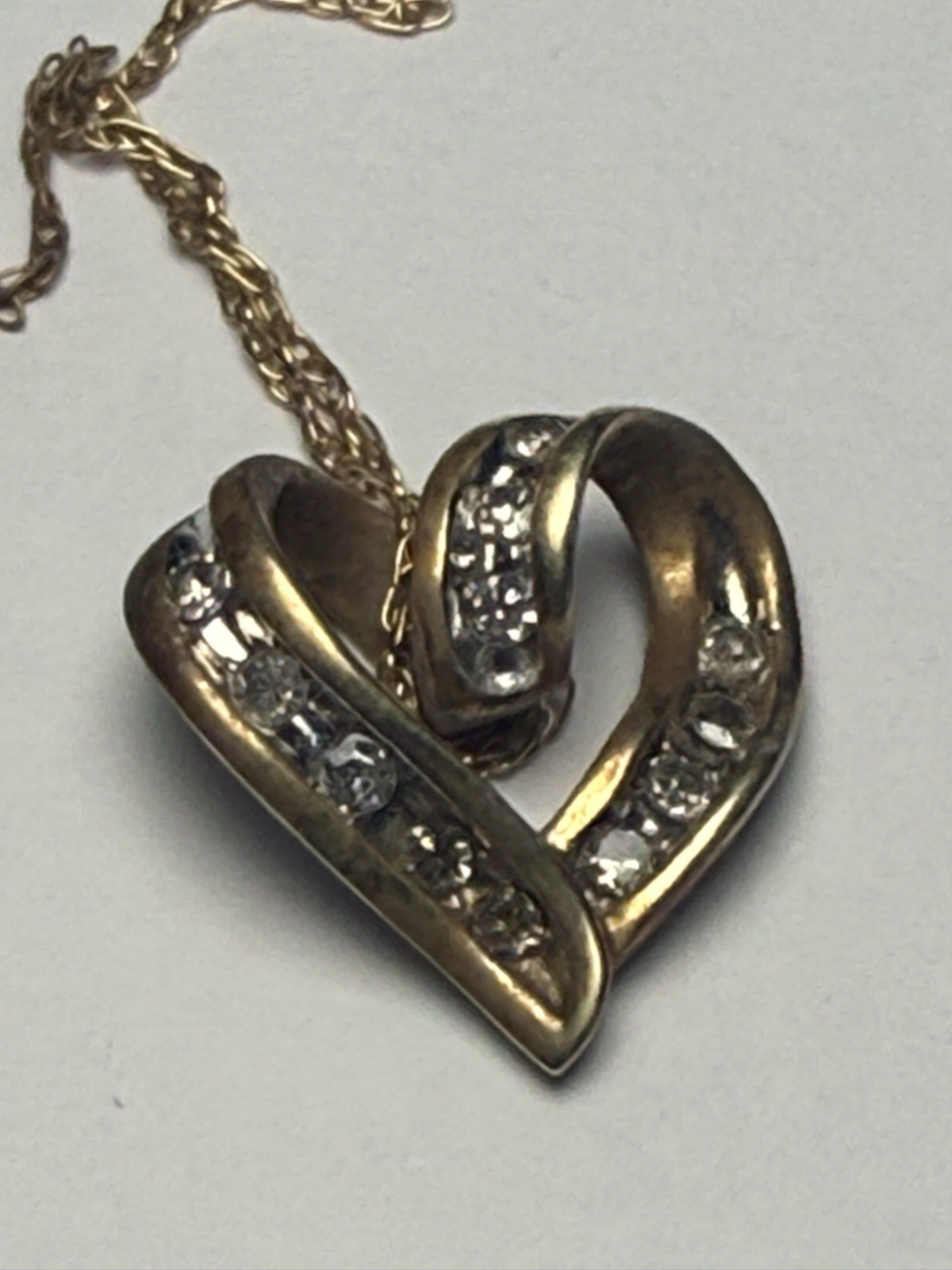 10K Gold Diamond Heart Necklace & Matching Earrings Set 2.82g Round Diamonds