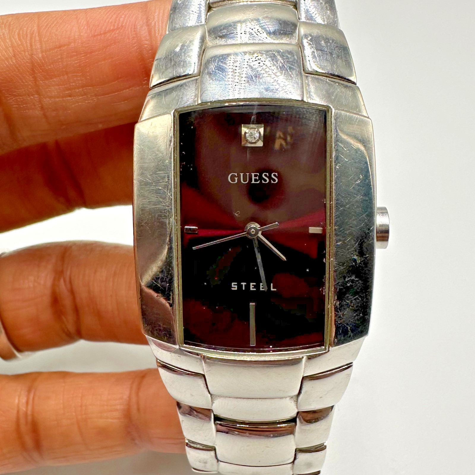 Guess Steel Watch Men Maroon Dial Barrel Case Water Resistant New Battery 7.25″