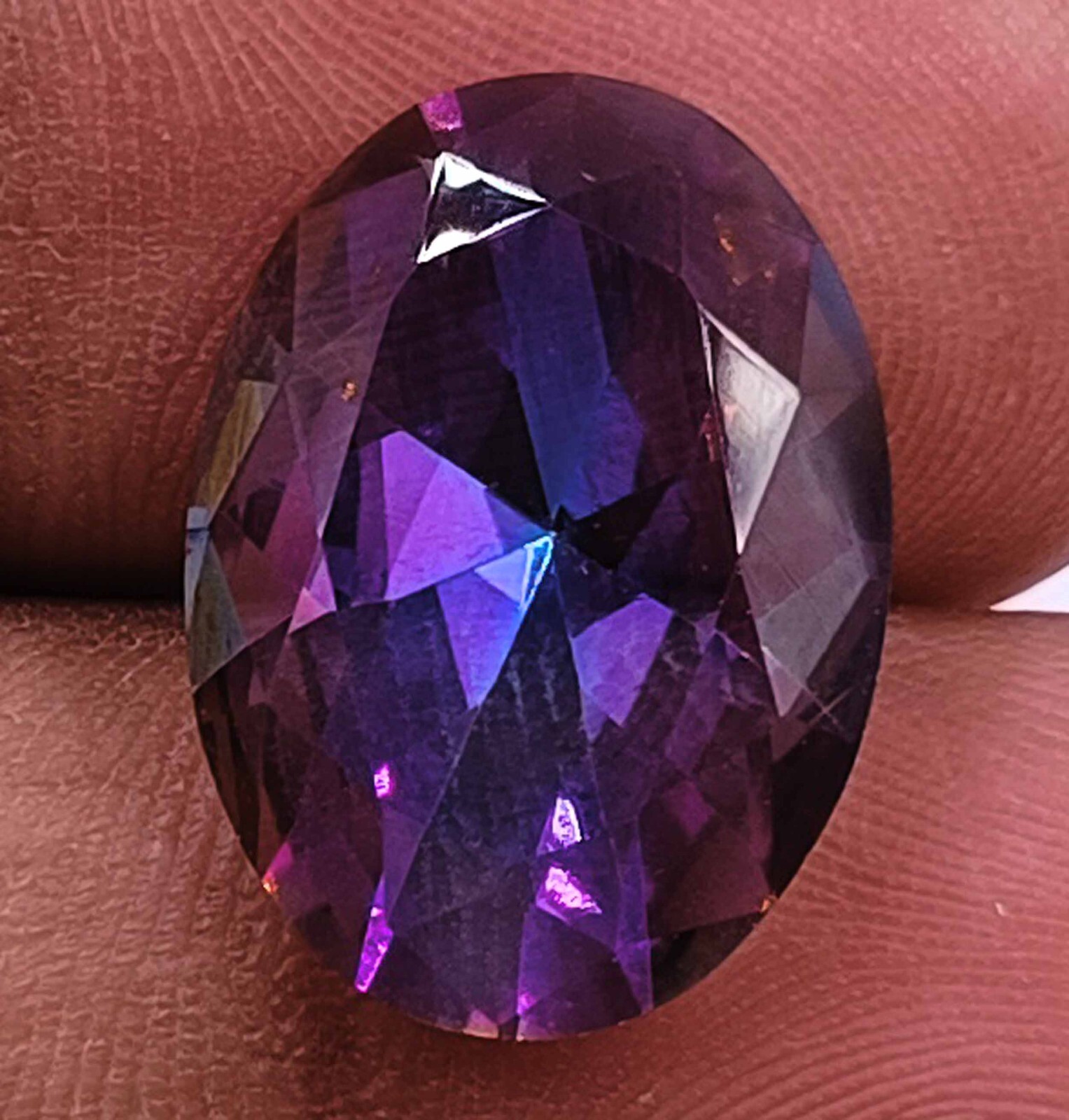Bi-Color Alexandrite Oval Cut 7.10 Ct Natural IGL Loose Gemstone Russian AKW