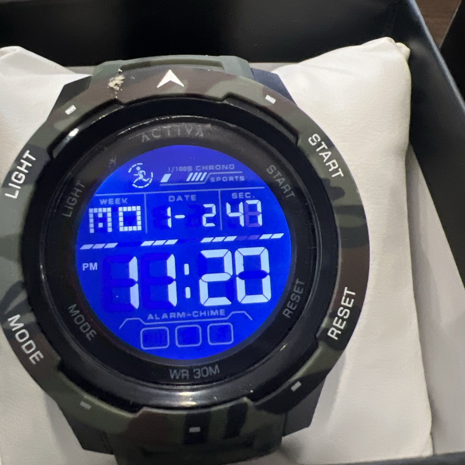 Activa X Terrian Invicta Digital 45mm Camouflage Green (ACW8105MC-001) NWT 😎