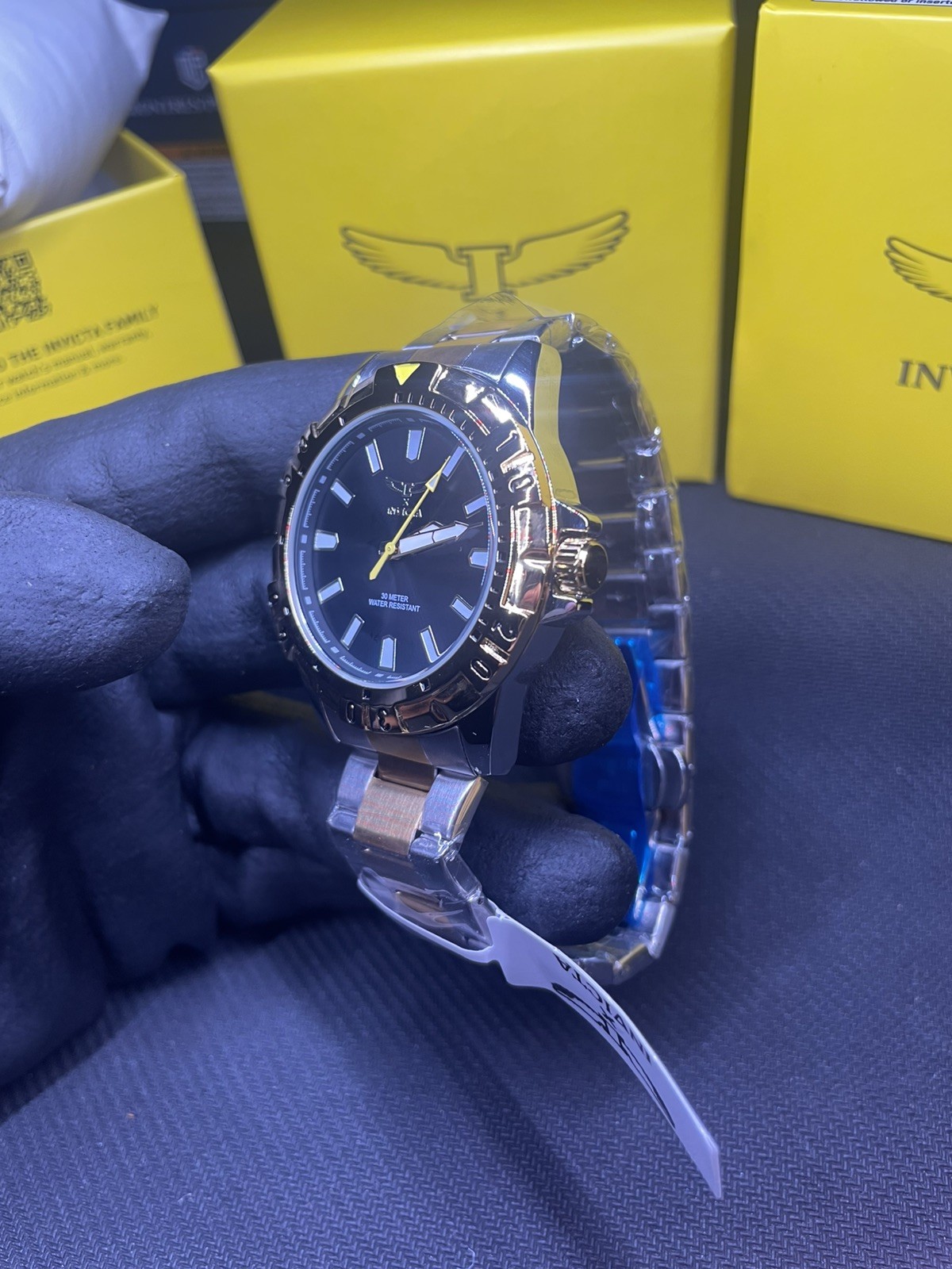 Invicta Specialty 69037 Men’s 42mm Gold & Silver Tone,Black Dial Watch NIB