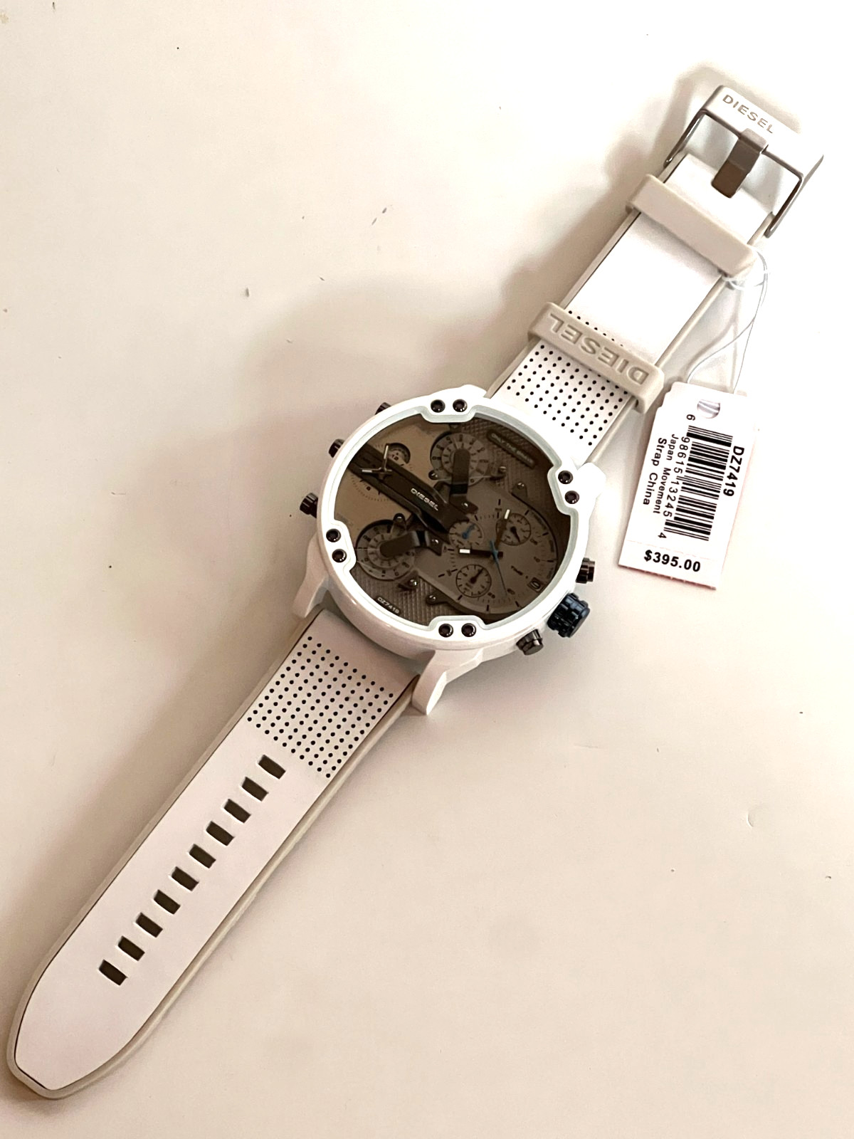 DIESEL DZ7419 men’s MR Daddy 2.0 watch with white silicone strap