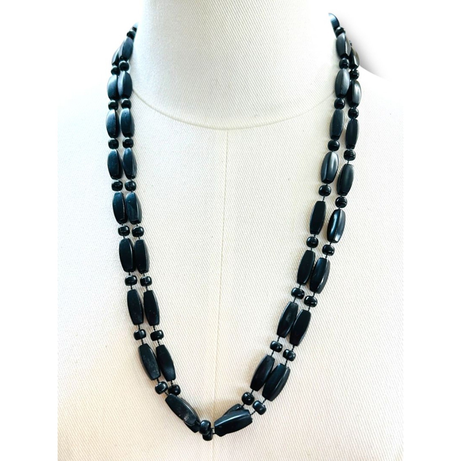 Black Lightweight Acrylic Bead Necklace 52″ Overhead Strand String Clasp