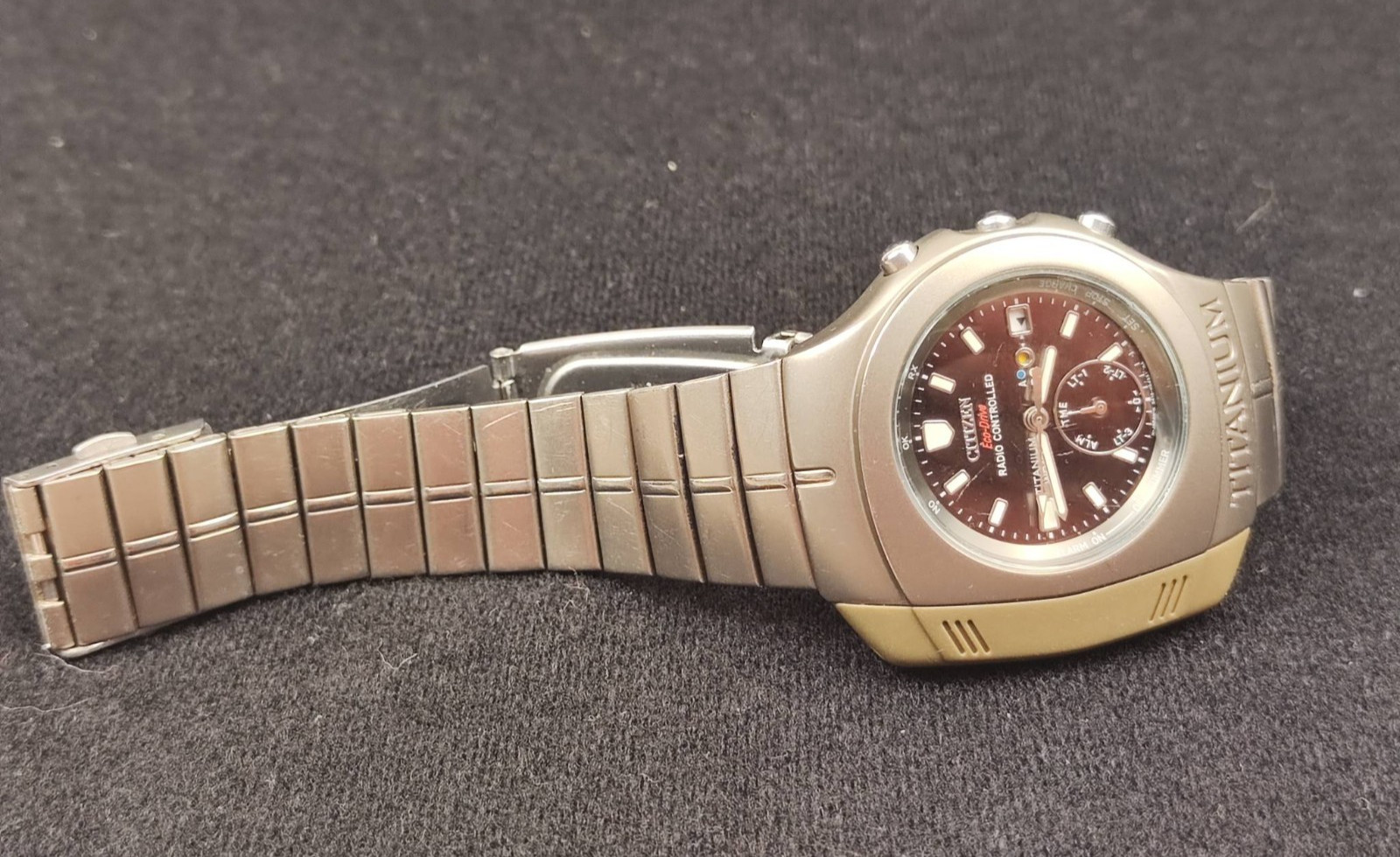 Citizen Eco-Drive 9415-H02004 TA Vintage Titanium Radio-Controlled Men’s Watch