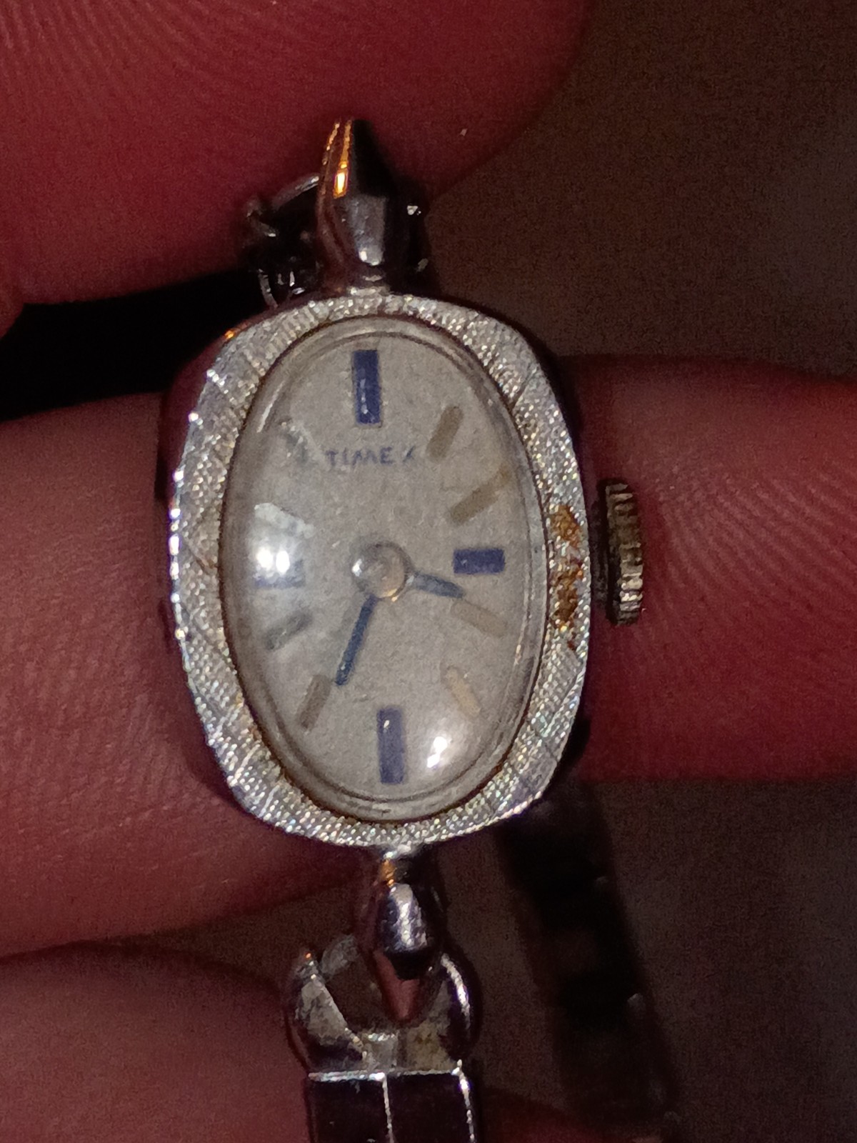 Vintage Ladiess Wrist Timex Watch Silver Tone Black Dial