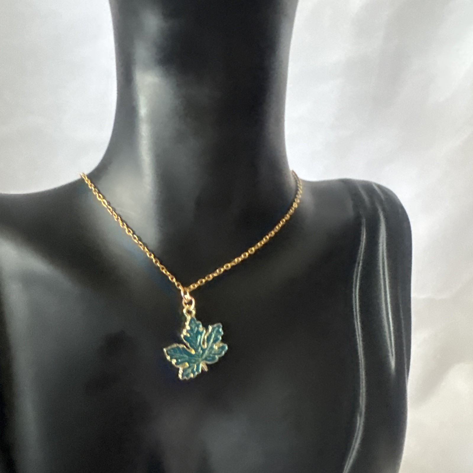 New Botanical Blue Leaf 18K Gold PVD Coated Chain Necklace in Gift Box 18″
