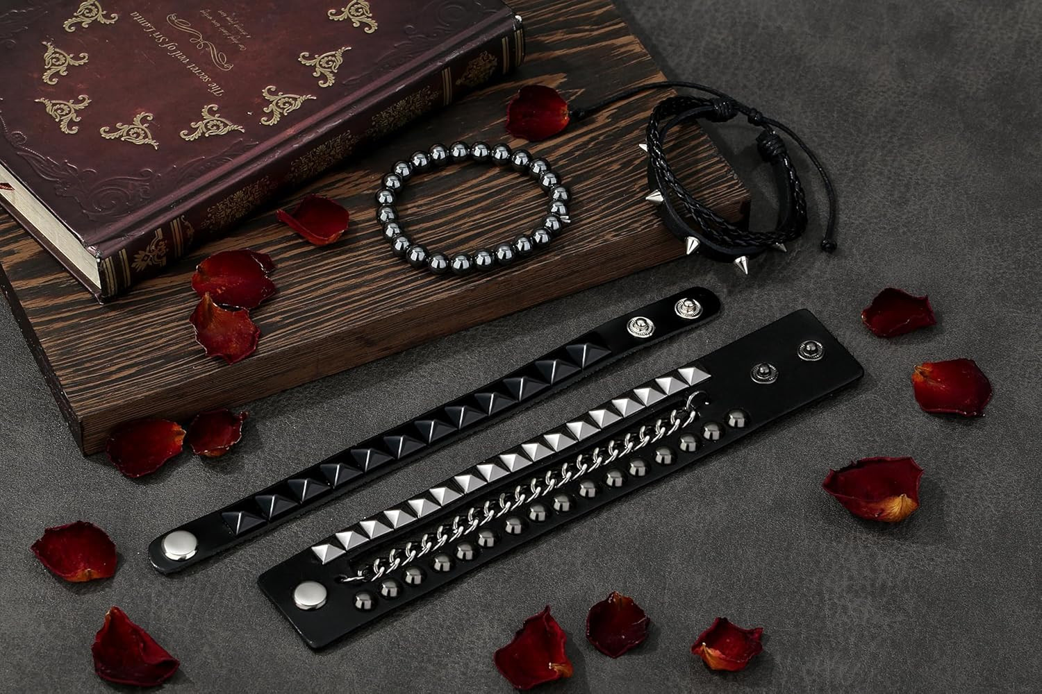 4Pcs 7.2-7.8in Punk Bracelets for Men Women Leather Spike Bracelet Metal Cuff…