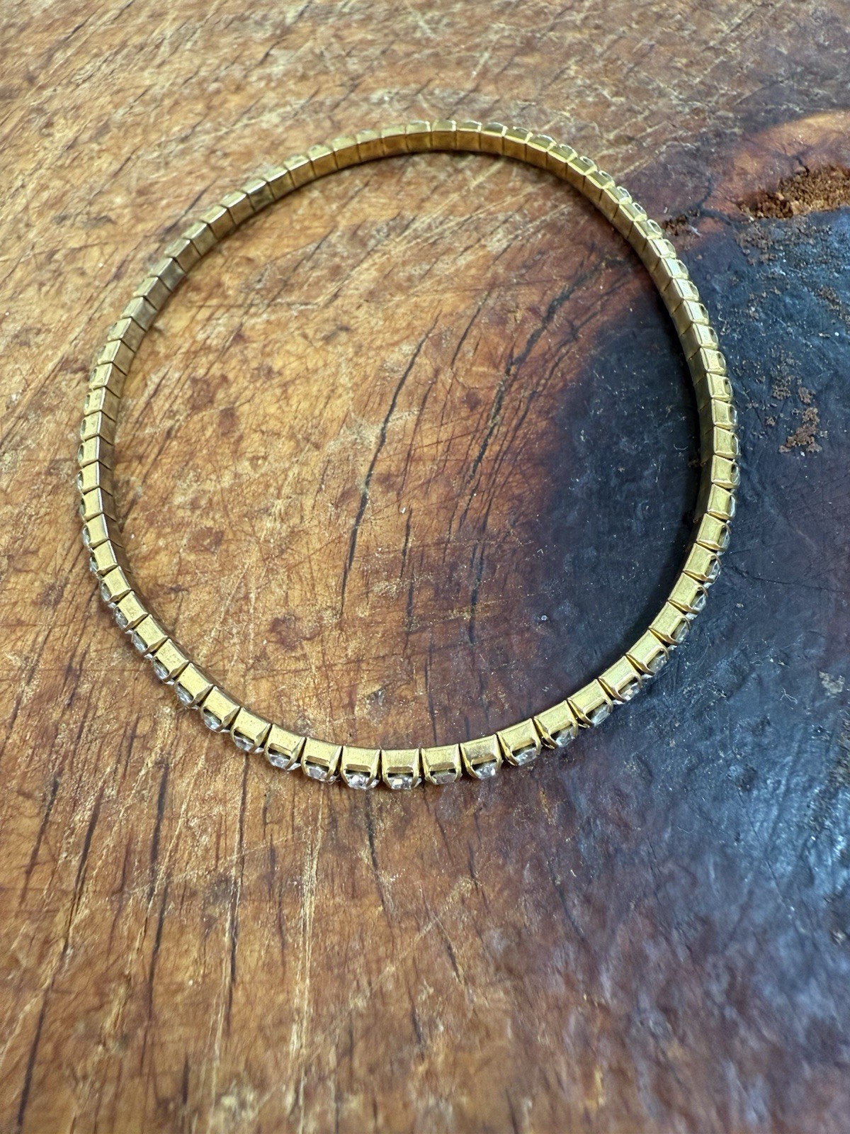 Gold Tone Metal Bangle Bracelet, No Clasp Closure, Round Shape, No Stone
