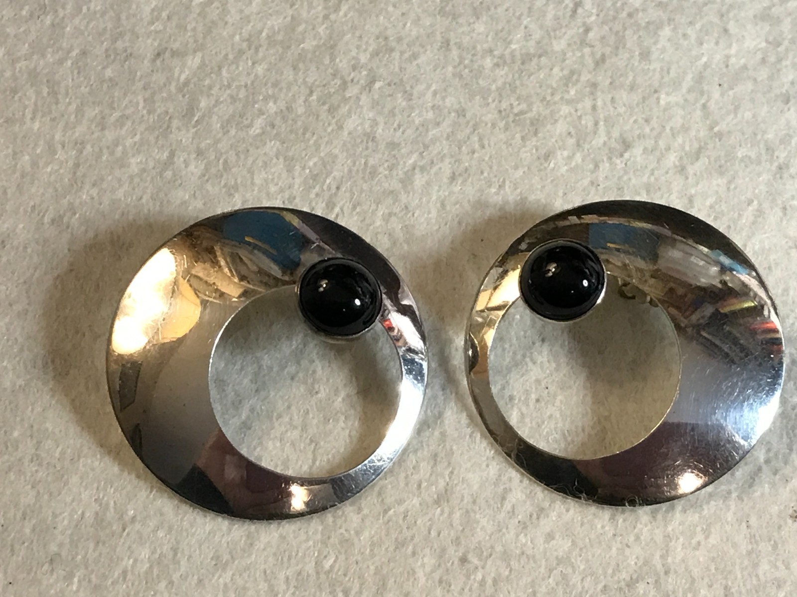 Sterling Silver Contemporary Modern Circle Blk Onyx SUSAN CUMMINGS Post Earrings