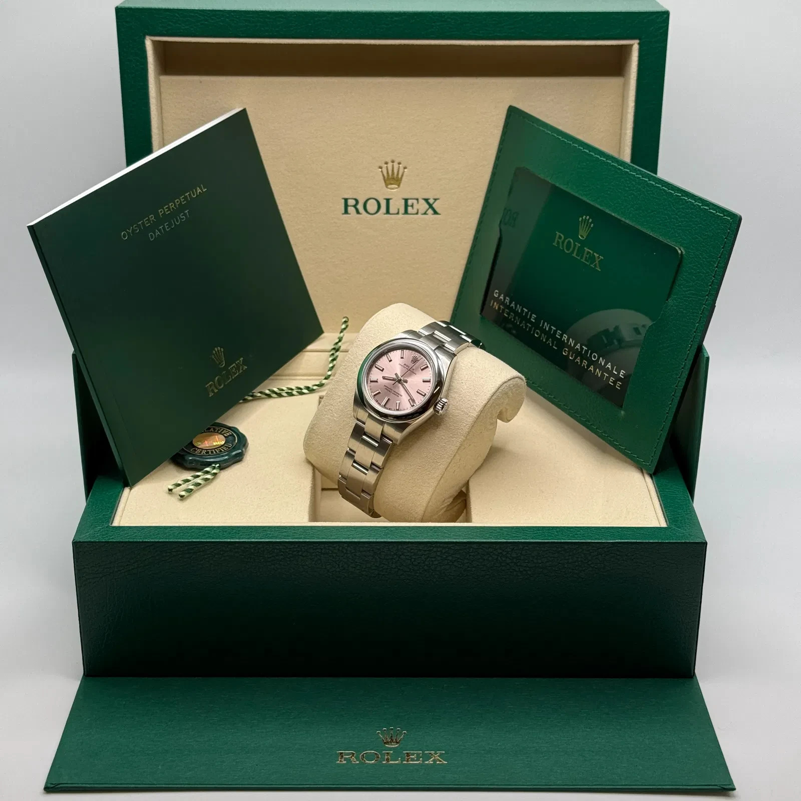 2025 Rolex Oyster Perpetual, Oystersteel 28mm Pink, 276200-0004.