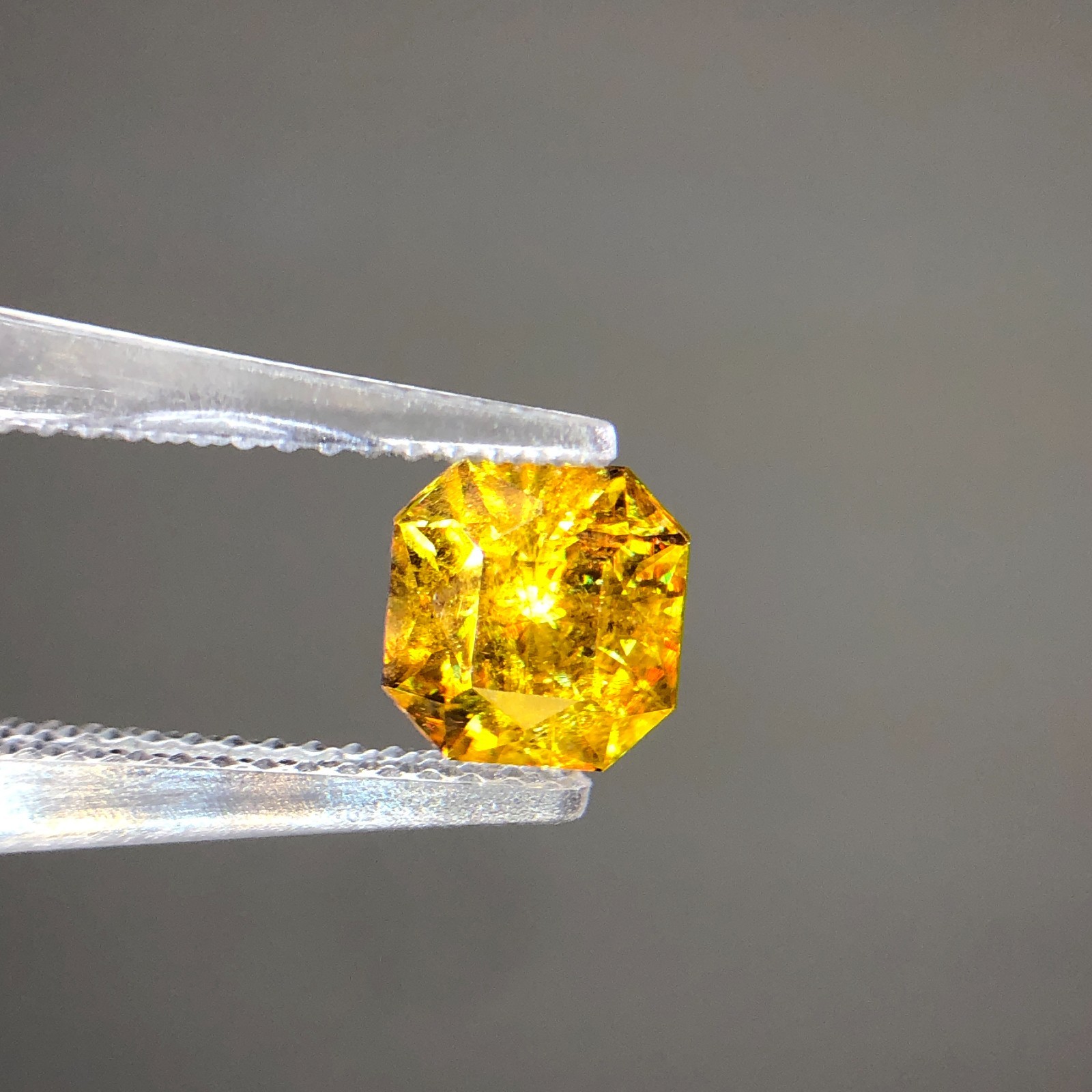 1.45 Carat Natural Full Fire Sphene Titanite Fancy Cut Gemstone For Jewelry