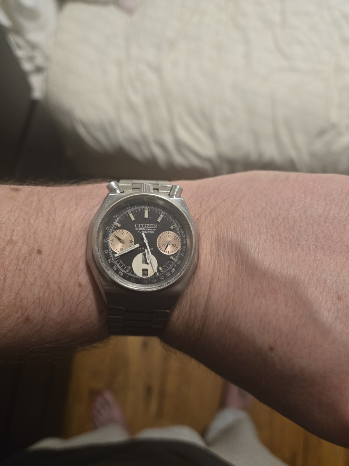 Citizen Bullhead 8110 Automatic Chronograph 23 Jewels Panda Dial. Runs Great