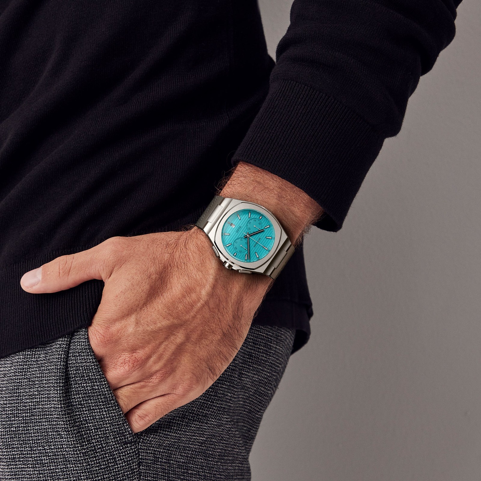 DETOMASO VOLTRE CHRONOGRAPH FIRST EDITION MINTY BLUE 42mm (Mesh) MSRP $299