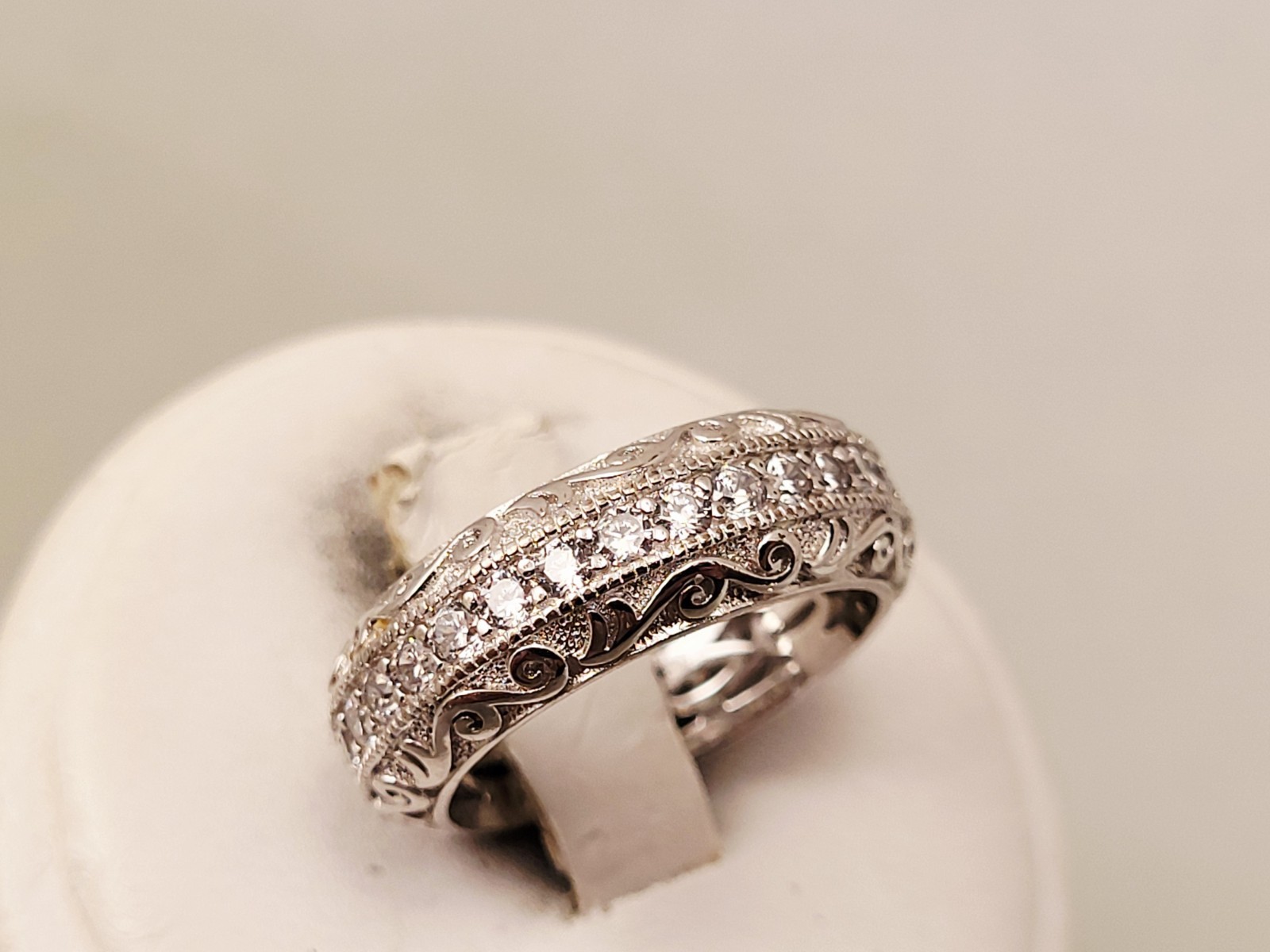 VANNA K for BELLA LUCE BEAUTIFUL ETERNITY STERLING SILVER CZ BAND RING SZ 6
