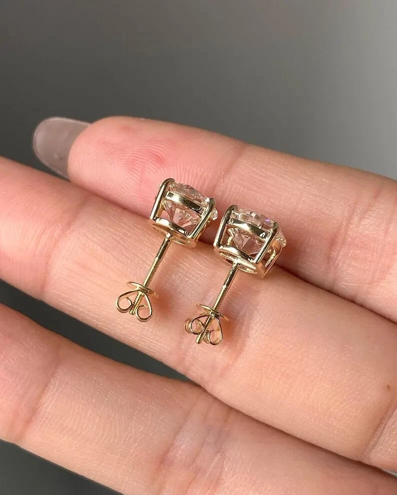 2.56Ct Round Cut Lab Grown/CVD Diamond Women’s Stud Earrings 14k Yellow Gold