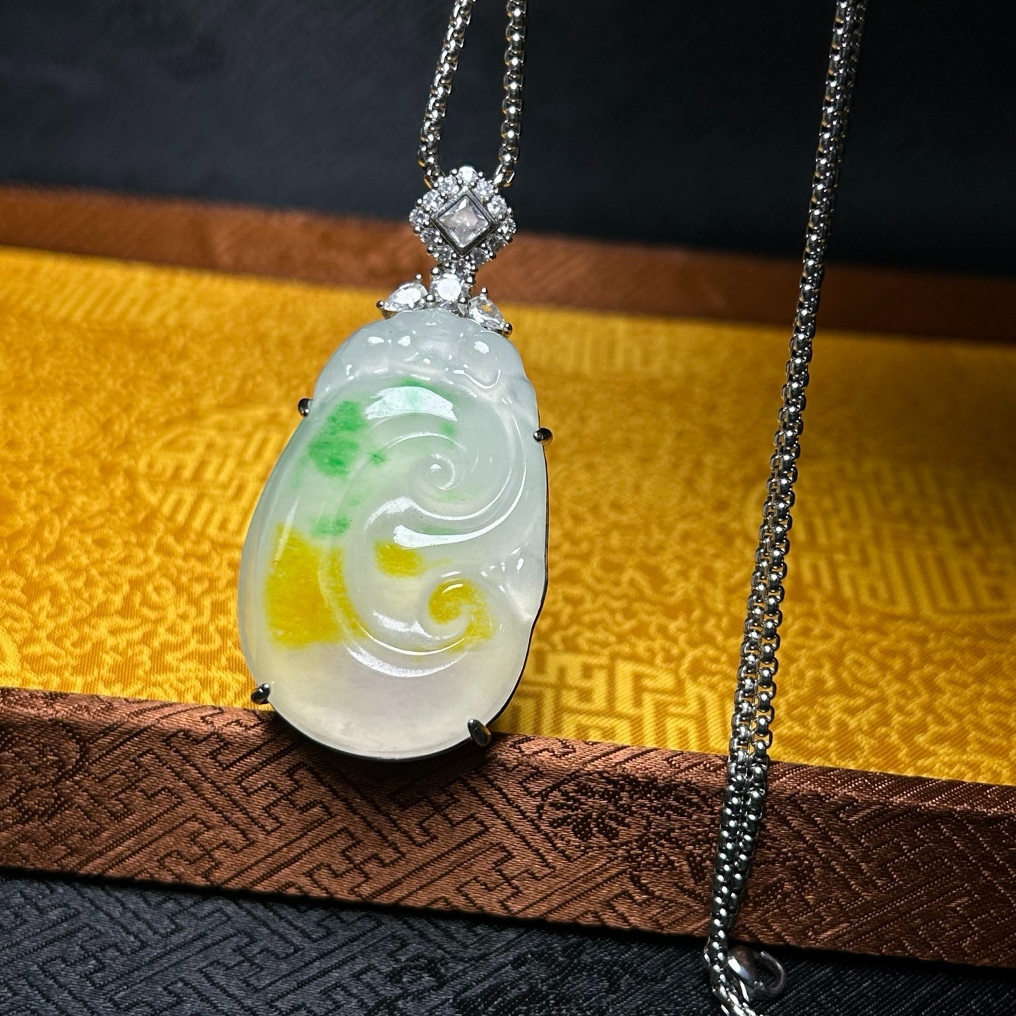 Nature inlay ice white Burmese Jade Jadeite Carved Ruyi lucky Pendant&Necklaces