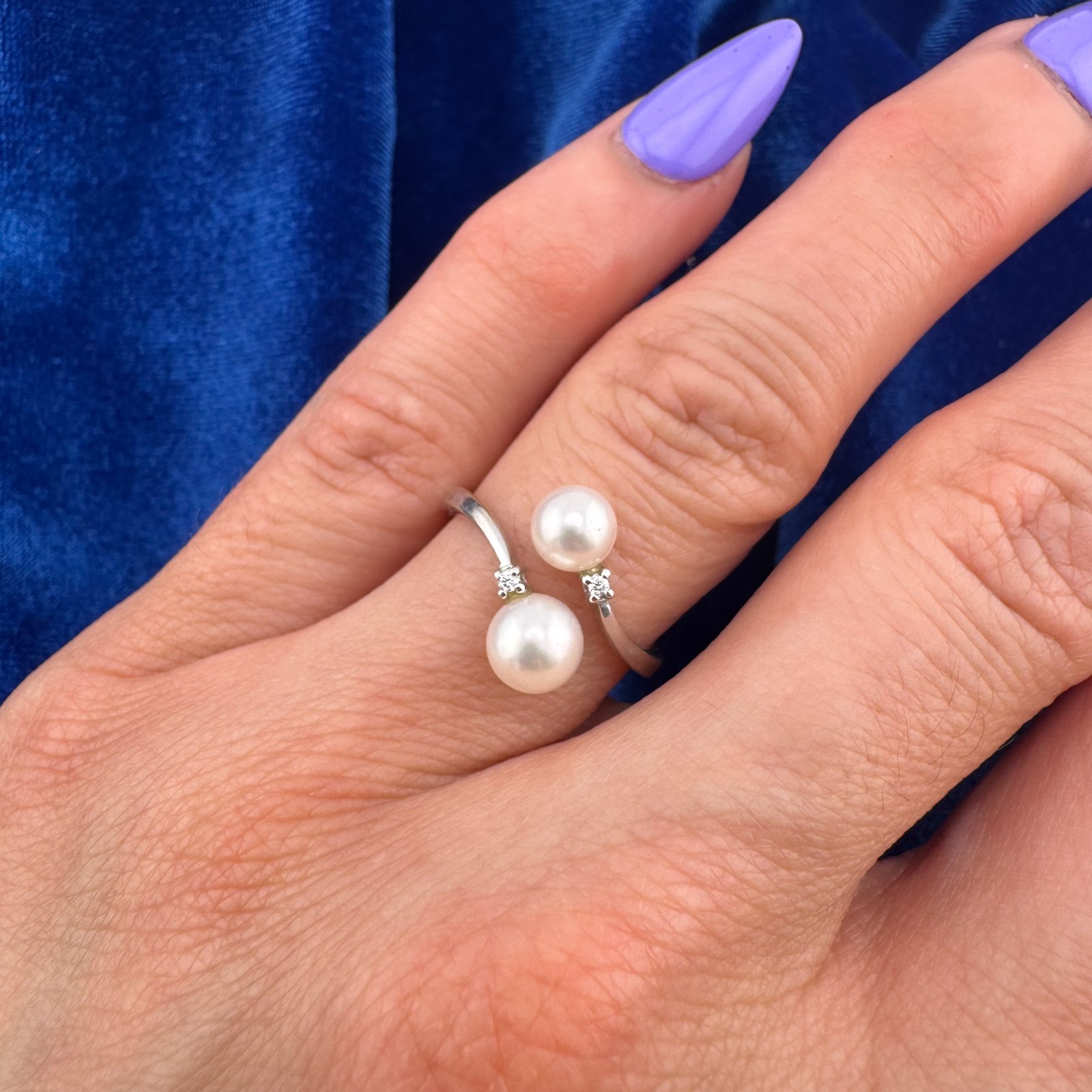 Estate 14K White Gold Pearl & Diamond Bypass Ring, Size 4.5