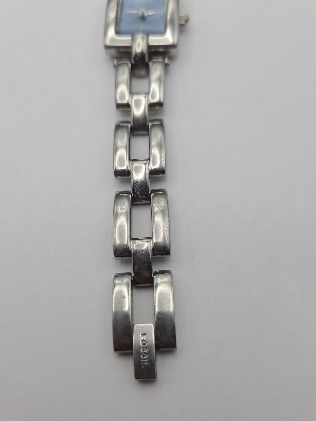 Vintage Fossil Womans Watch ES-8956 F2 Blue Dial New Battery Working