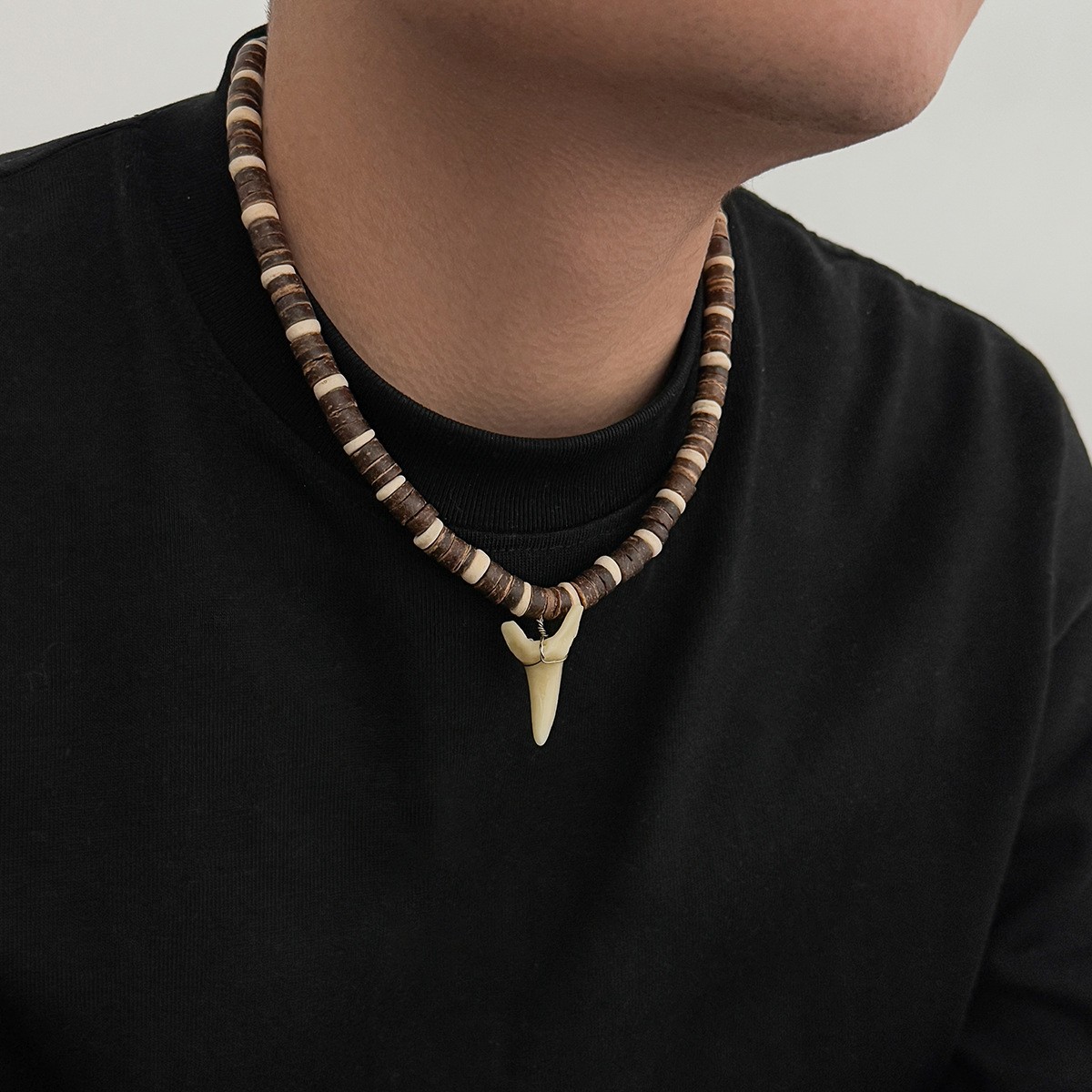 Retro Shell Bead Choker Resin Seashell Pendant Necklace for Unisex Adults