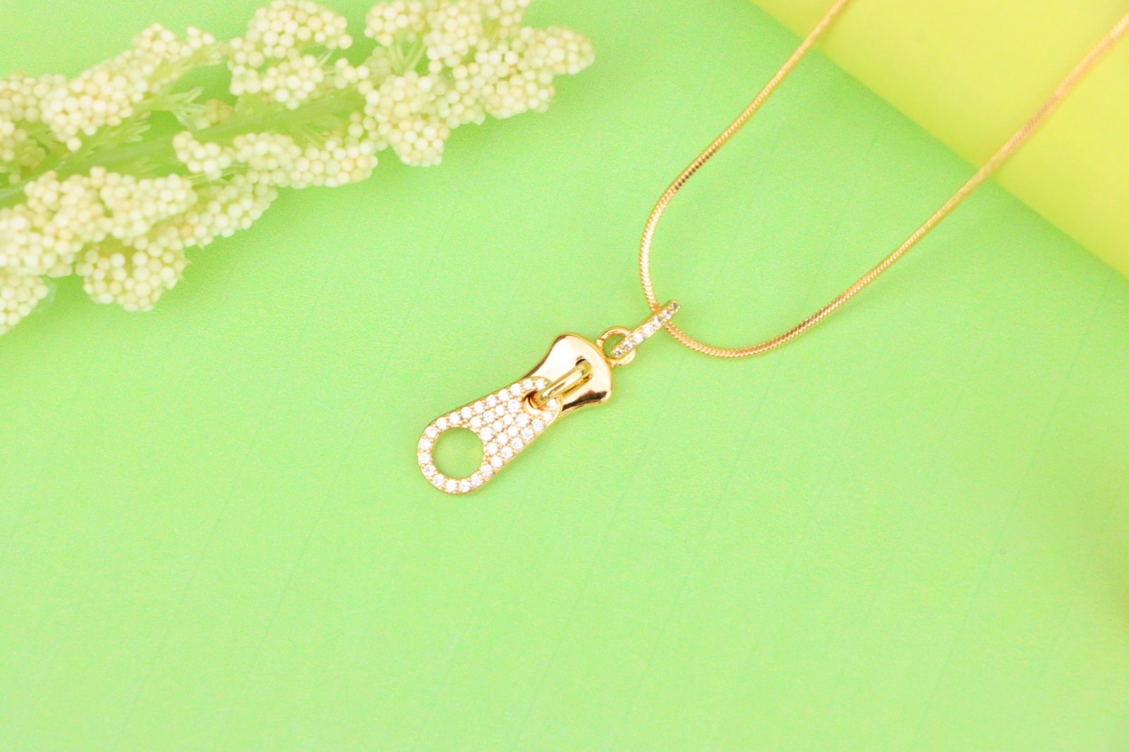 with Sparkling Stones, XPPT1477 Stylish Rose Gold Zipper Shape Pendant