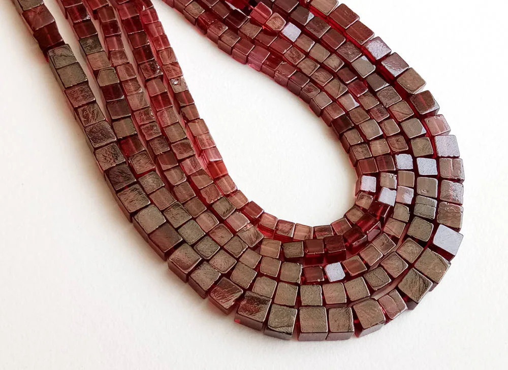 3.5-5.5mm Garnet Cube Beads, Garnet Plain Box Beads, Natural Garnet Gemstones