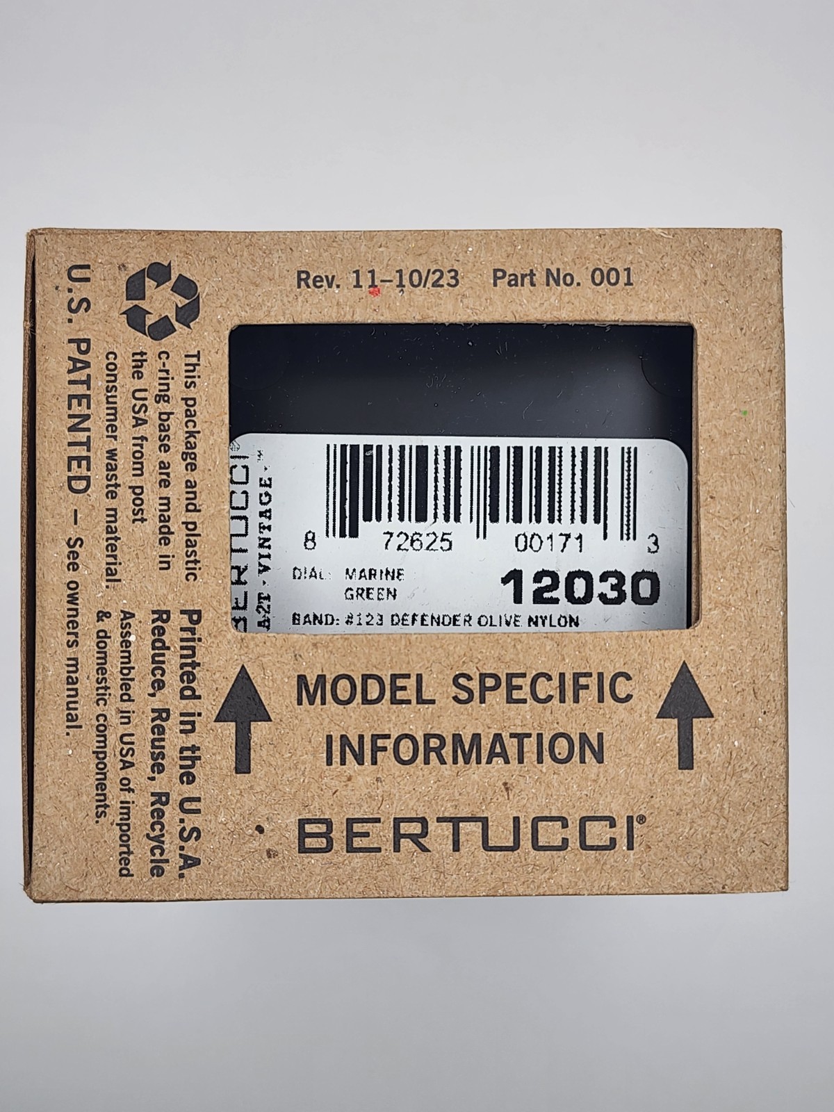 Bertucci A‑2T Vintage 12030 – Green Dial – Titanium – Men’s Quartz