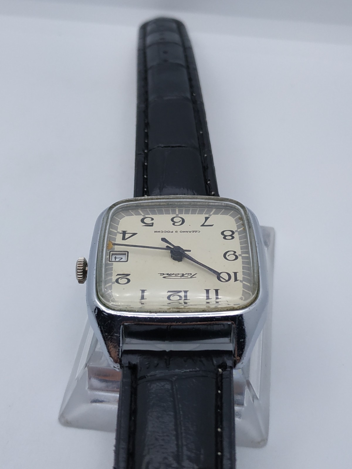 Russian Men’s Dress Vintage Watch Raketa Mechanical 2609 Retro USSR Soviet