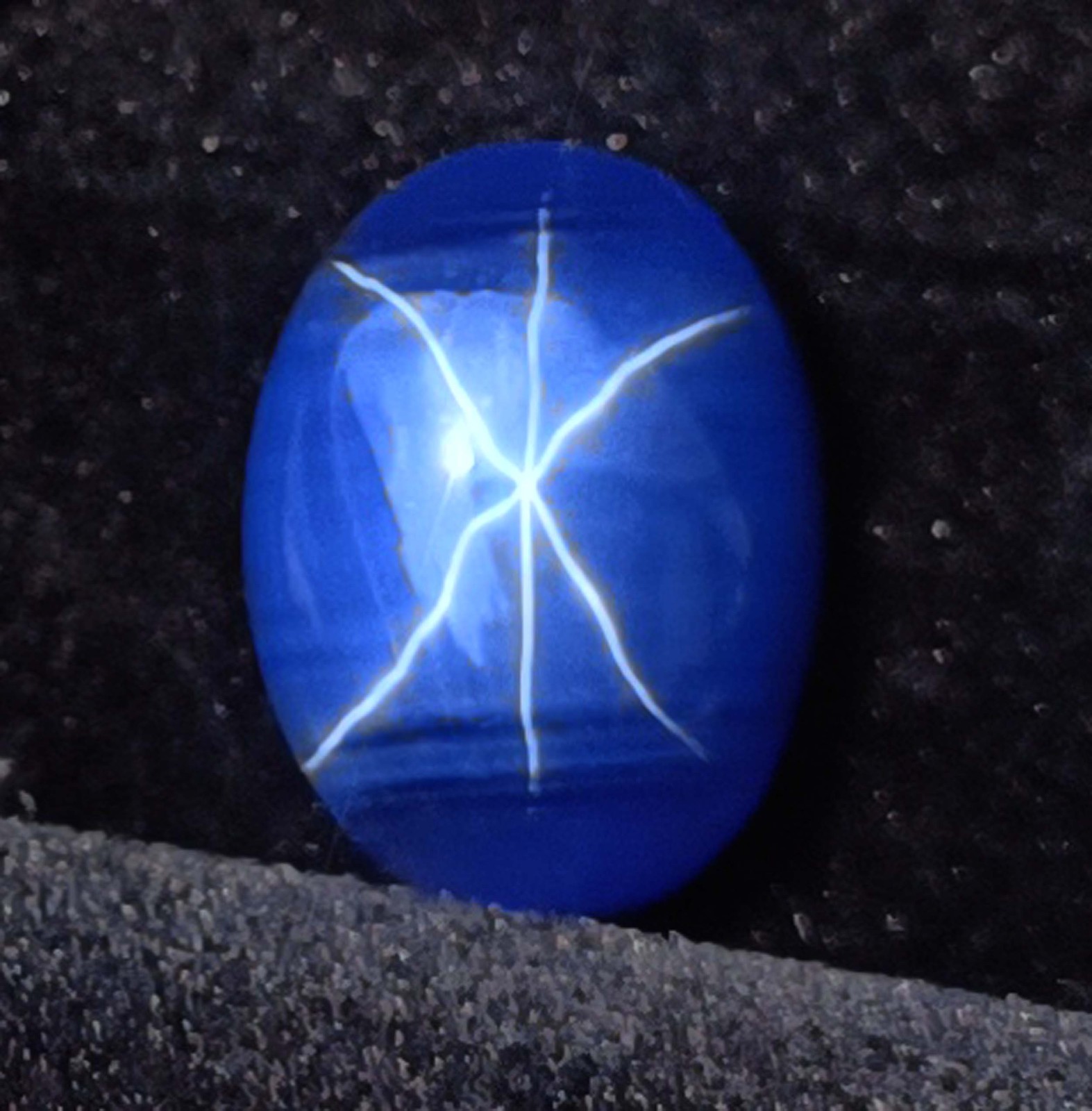 12.00 Ct Natural Star Sapphire 16x12mm Oval Shape IGL Gemstone (See Video) 5DNJ