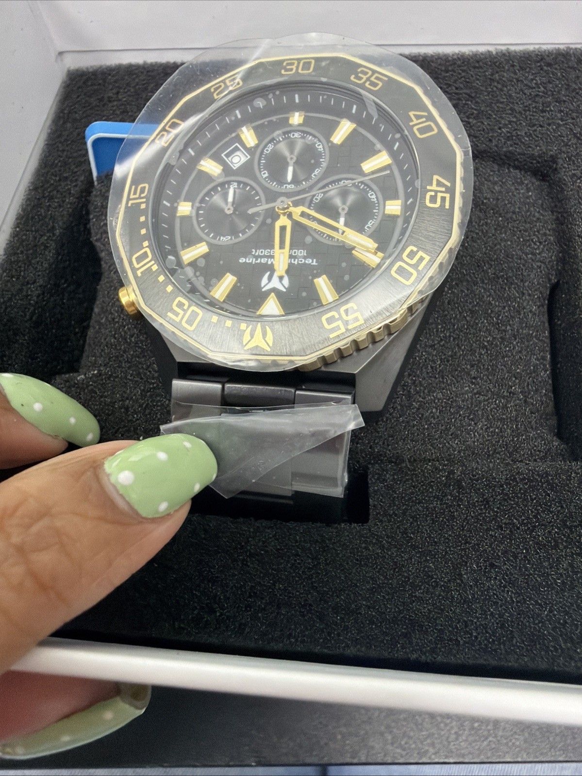 TechnoMarine Men’s Chronograph Wristwatch Black/Gold Dial Black Metal Band 100m