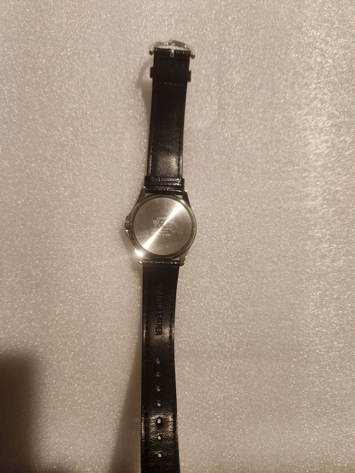 Casio MTP-1183 Men’s Quartz Analog White Dial Date 35mm Steel Black Leather
