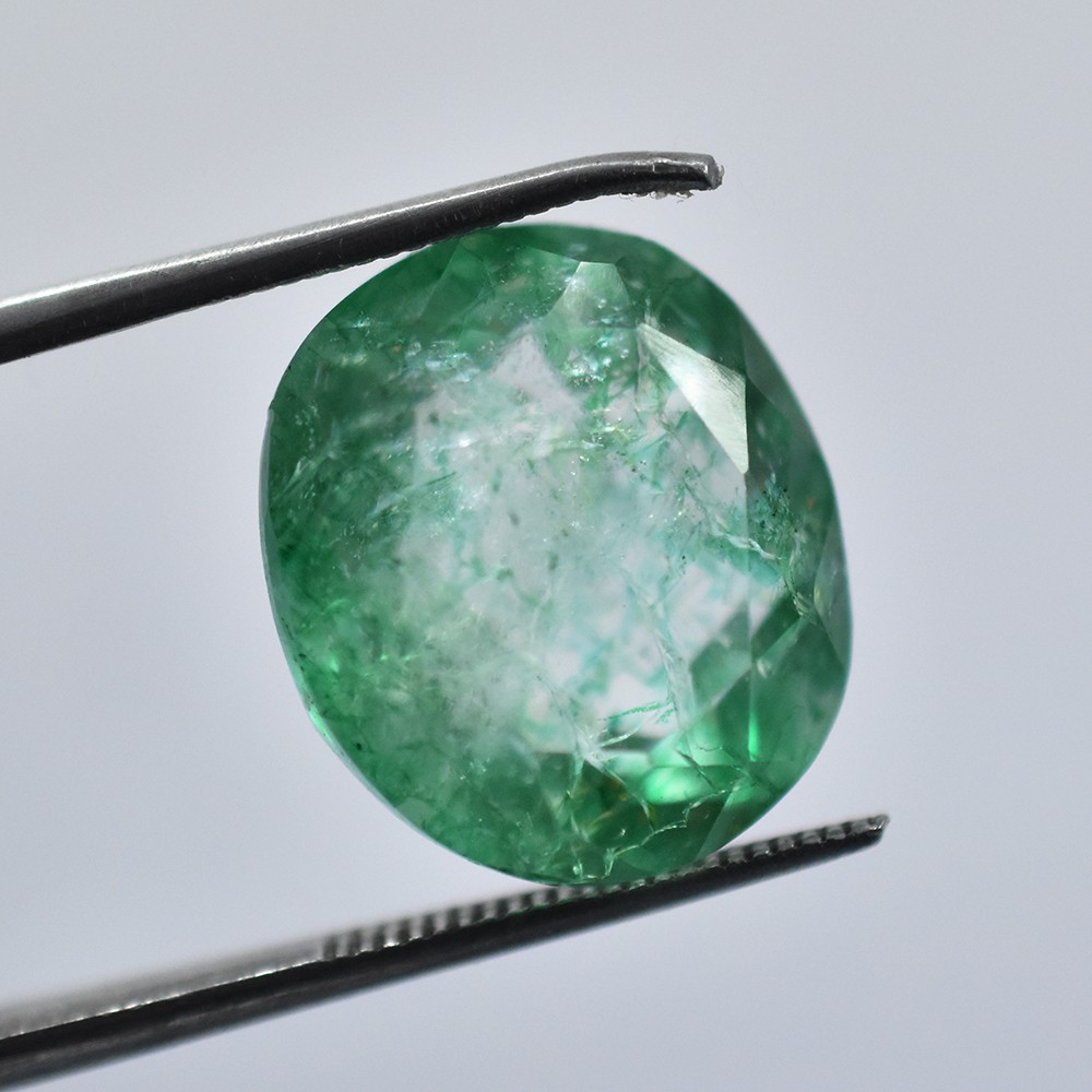 COLOMBIAN Natural Green Emerald 12.80 Ct Oval Shape CERTIFIED Loose Gemstone