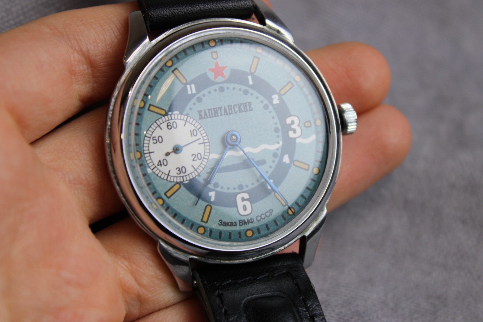 Vintage Submarine Captain Mechanical Marriage Wristwatch (Molnija 3602 / 18J)