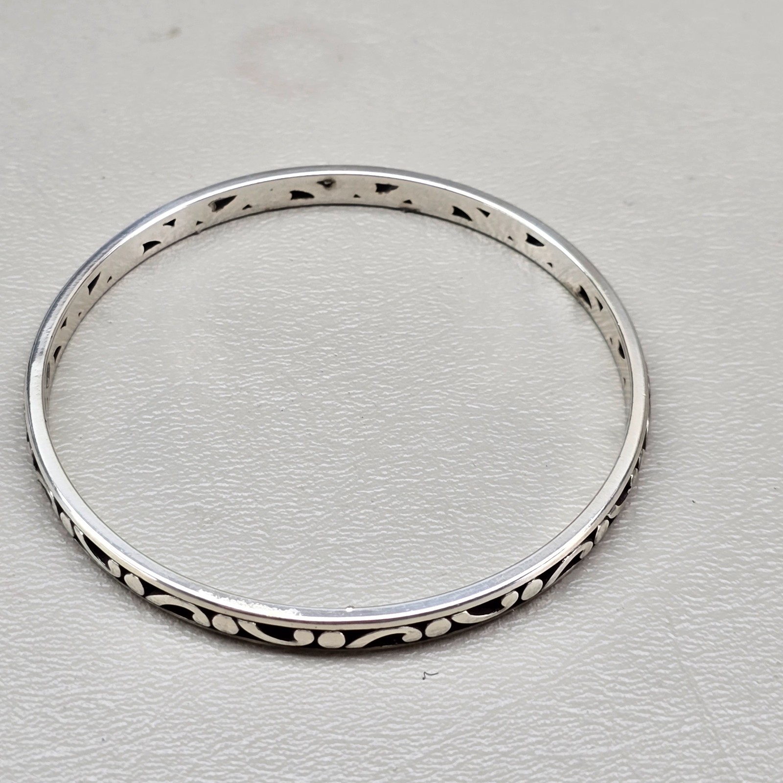 Brighton Bangle Bracelet Silver Tone Openwork Scroll With Pouch