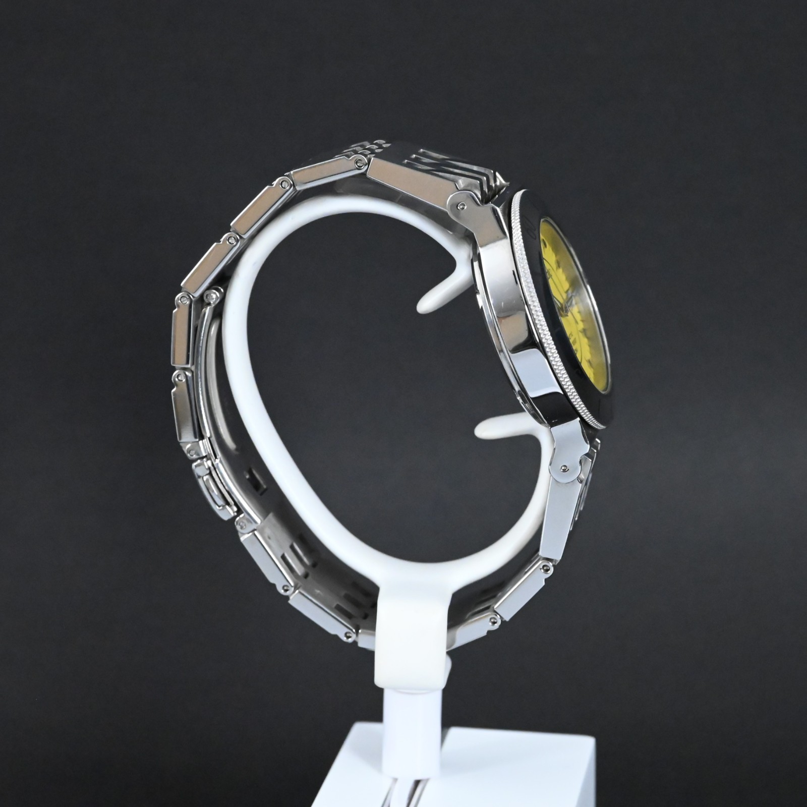 SEIKO 5M42-0G90 VINTAGE KINETIC YELLOW DIAL 39 MM (NOS & ORIGINAL & FULL SET)