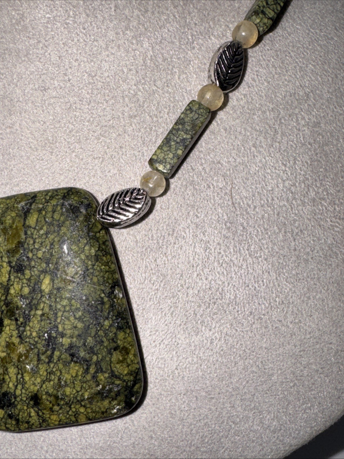 Vintage Handmade Reptilian Jasper 19 Inches With A /1 1/2 Inch Drop Please Read