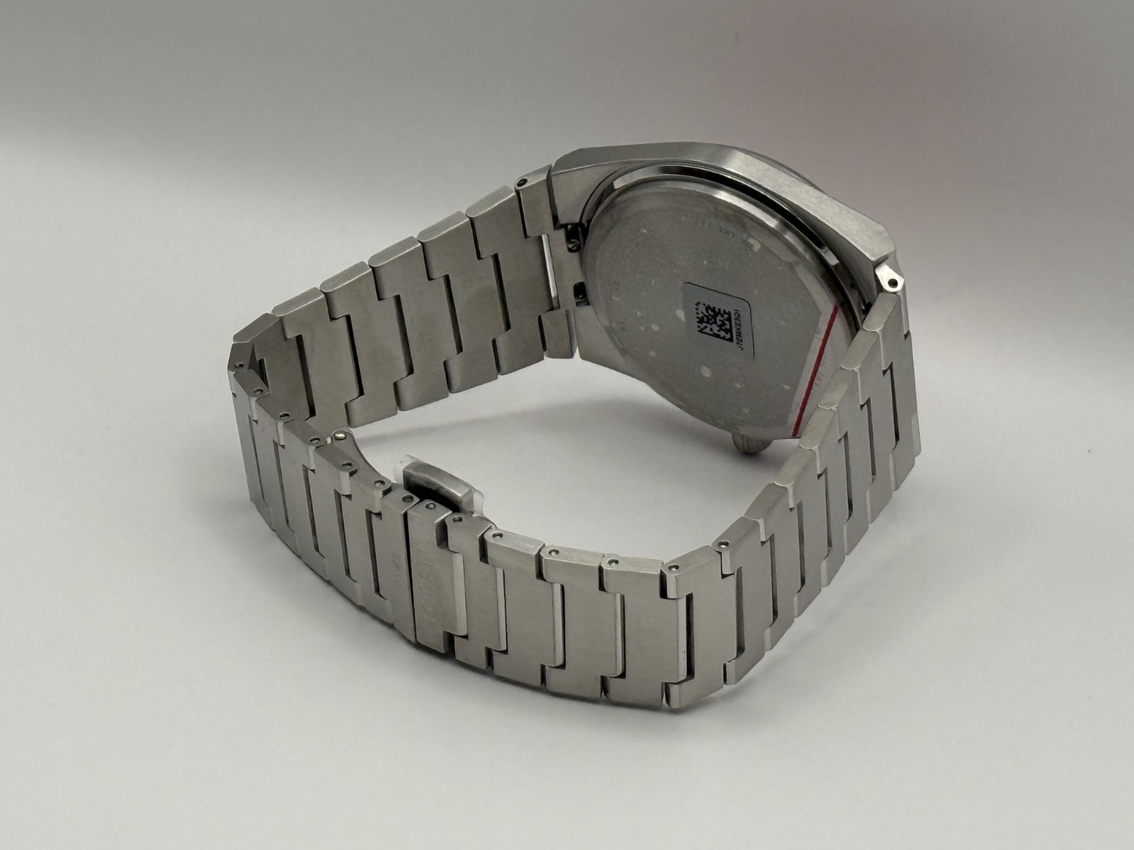 Tissot PRX 40mm Red Dial Stainless steel Adults Watch T137.410.11.421.00