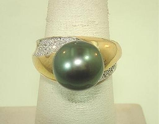 14k YELLOW GOLD 10.95CTS 11.3MM TAHITIAN BLACK PEARL 0.18CTS DIAMOND RING 7.75