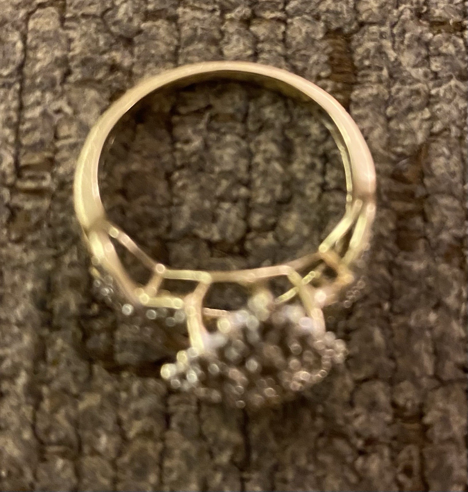 _ (SPECIAL) 2.1 Diamond ring.10k gold..3.2 Grams…Size 7