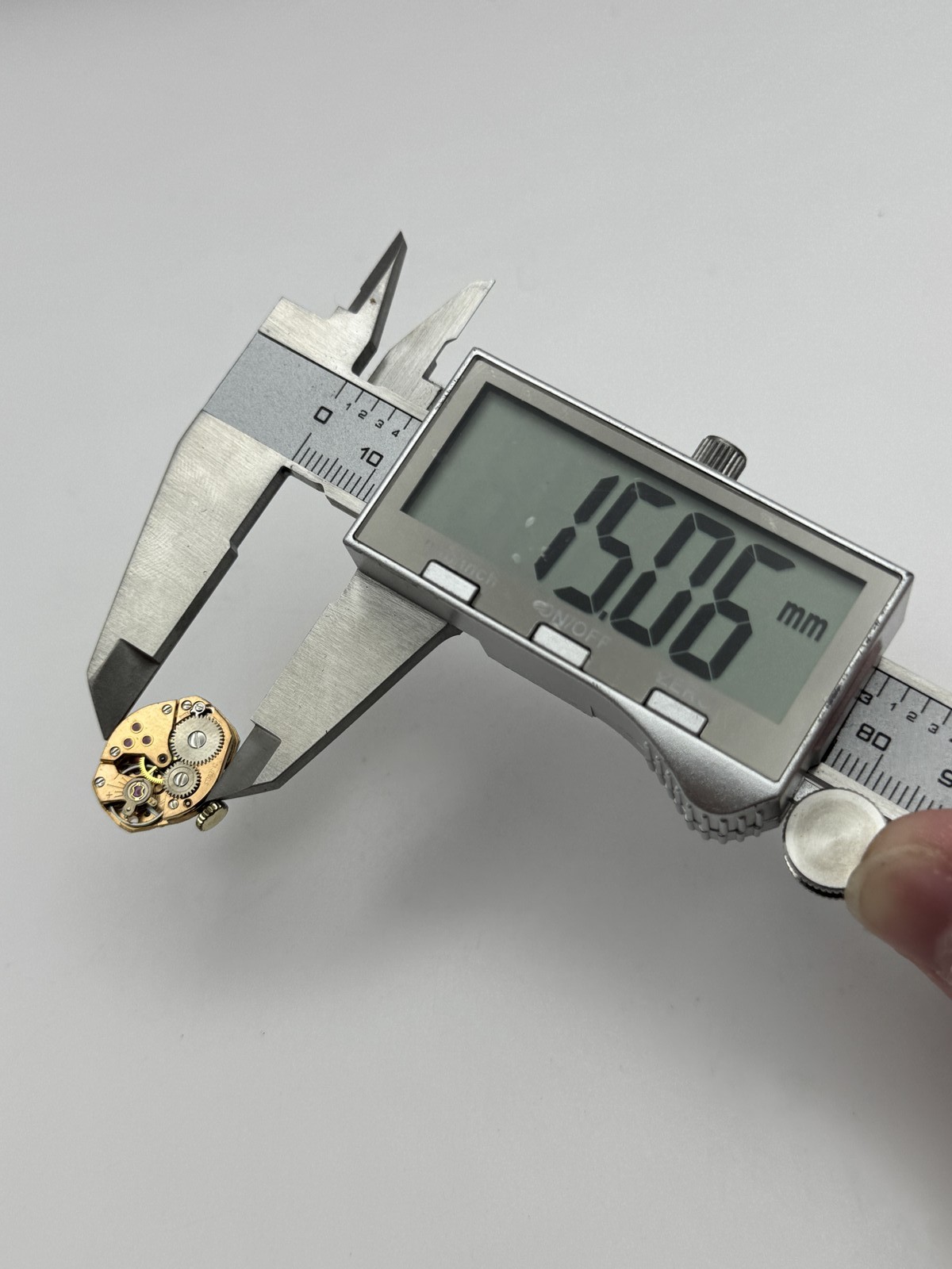 FEF 6660 Watch Movement Talis Manual Wind Vintage Swiss Parts Repair 15mm