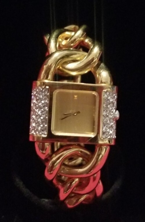 THE FRANKLIN MINT Women’s Gold Tone Swiss Movement 26 mm Wide 18 mm Long