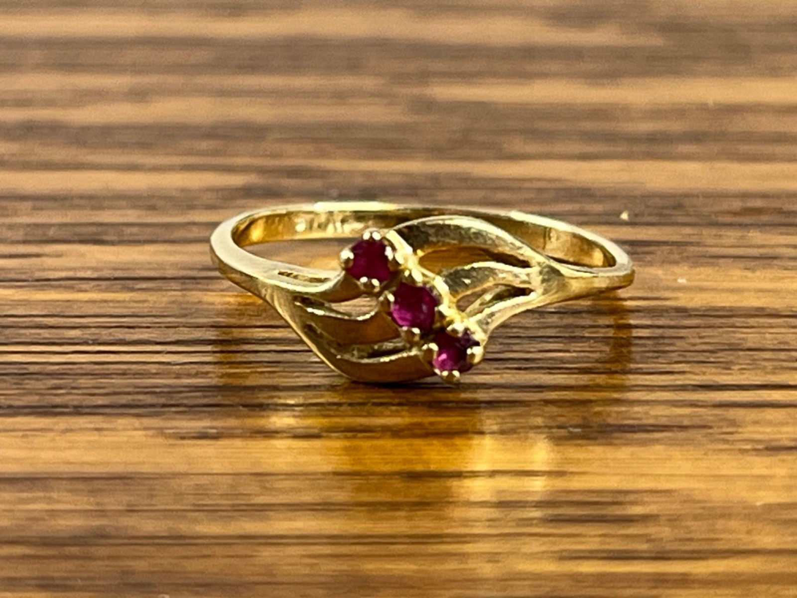 Vintage 10k Natural Ruby Bypass Cocktail Ring Estate 10k Yellow Gold Size 5