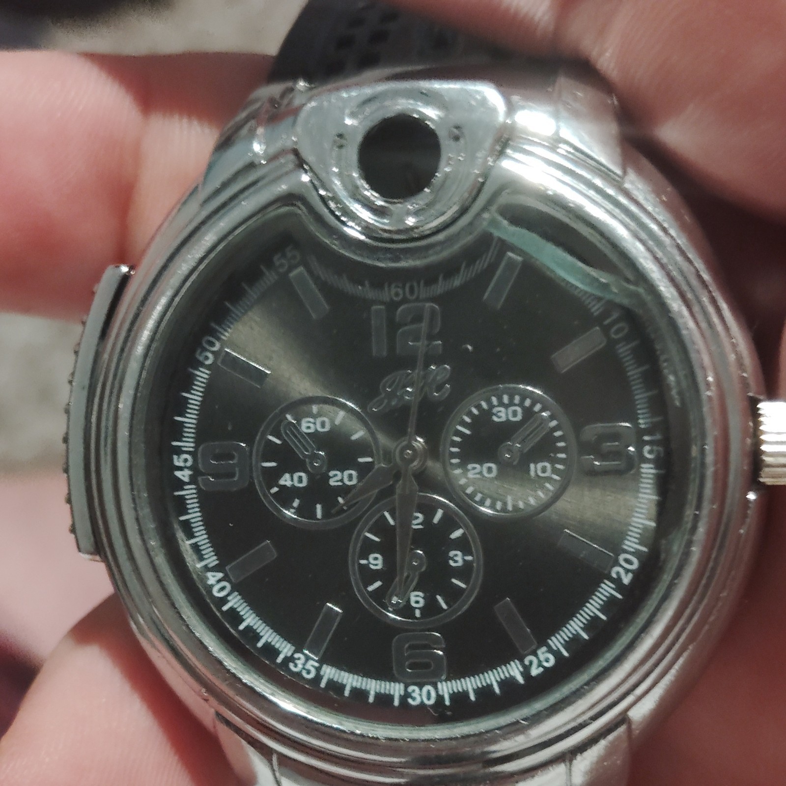 Quartz Chronograph Analog Watch Black Dial Silver Tone Case Watch Lighter
