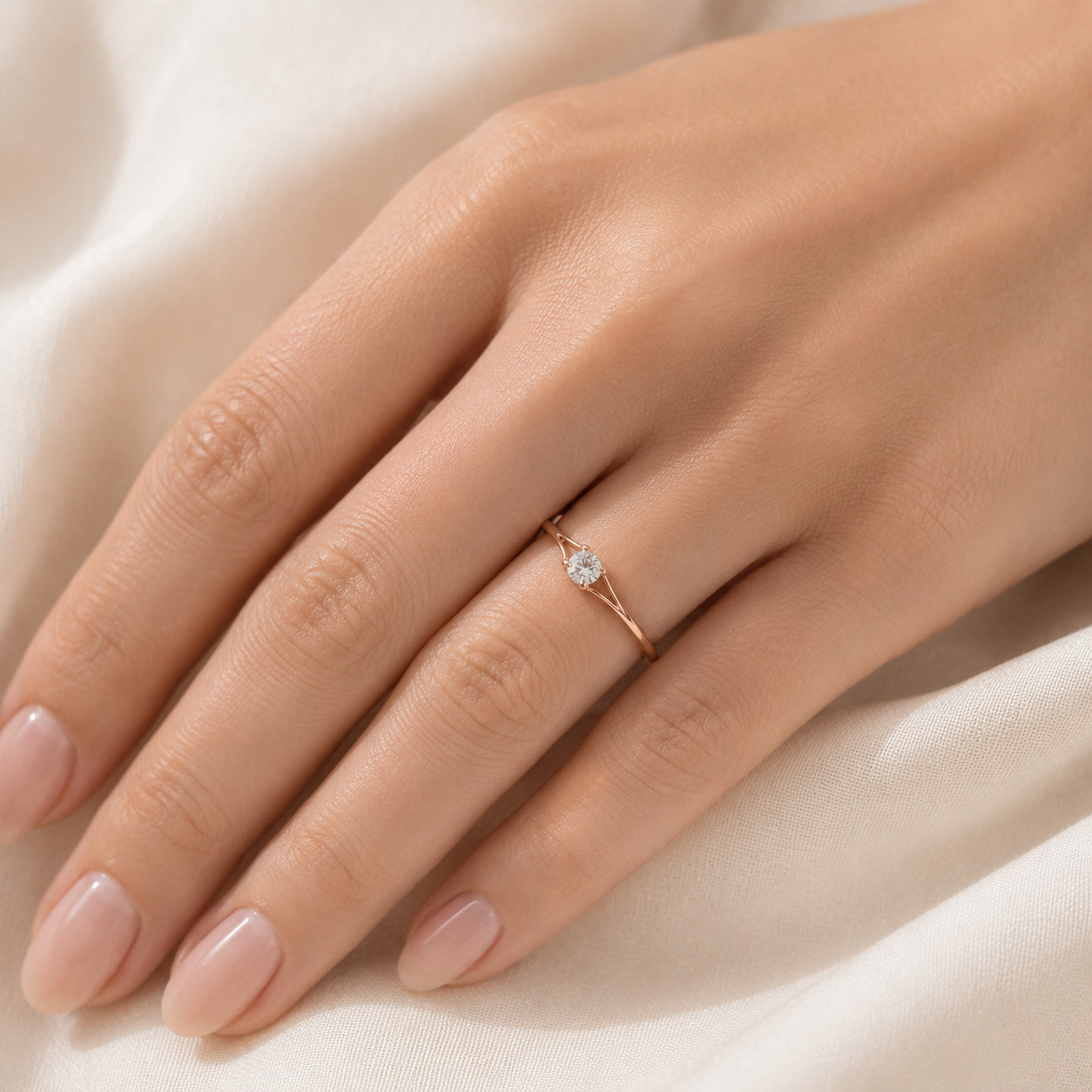 4mm Round Moissanite Solitaire Ring 925 Sterling Silver Split Shank Women