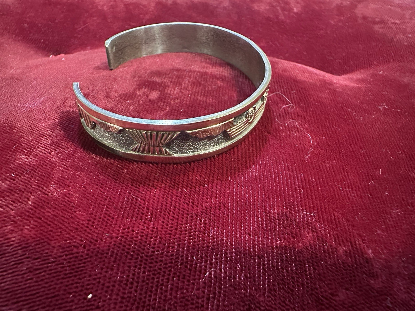 Navajo Floyd/Lloyd Becenti BCT Sterling & 12KGF Storyteller Cuff Bracelet 17.3g
