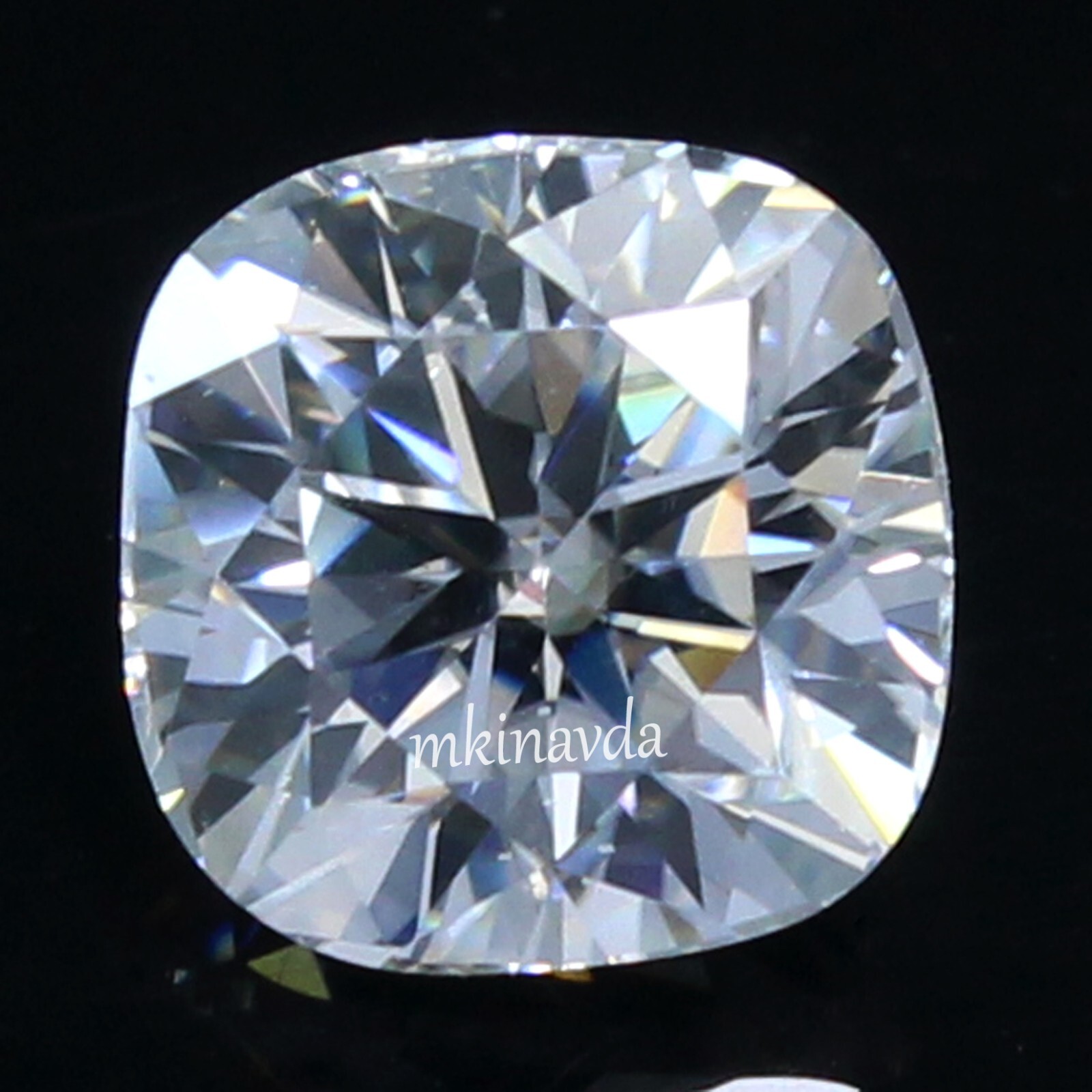 Natural Certified D Color VVS1 Brilliant Cut 5×5 MM Cushion White Loose Diamond