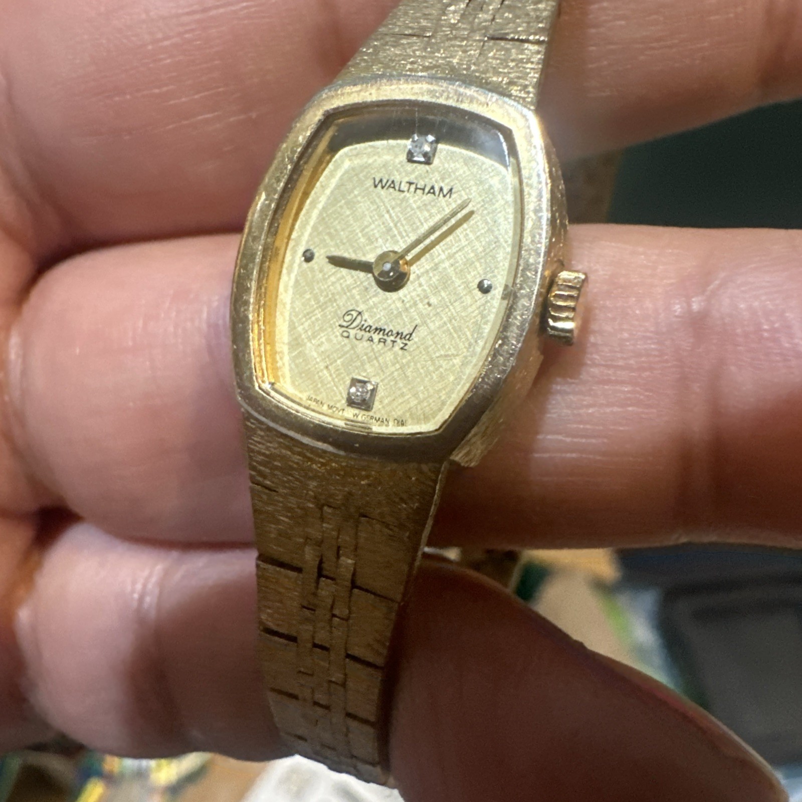 Works Vintage Waltham Diamond Quartz Ladies Watch Gold tone 16mm Fit 6.25” Runs