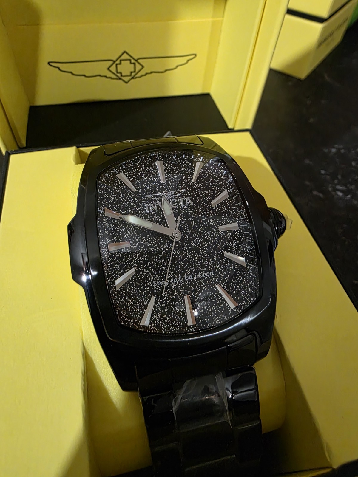 INVICTA LUPAH SPECIAL EDITION QUARTZ ANALOG BLACK SS TONNEAU BRACELET W/BOX