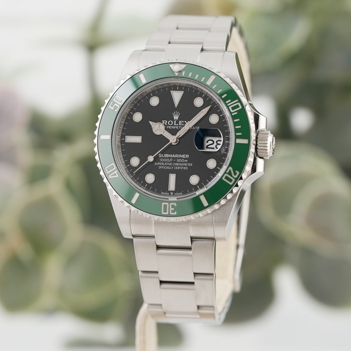 ROLEX Submariner Date 41 126610LV Warranty 2022 Box/Paper