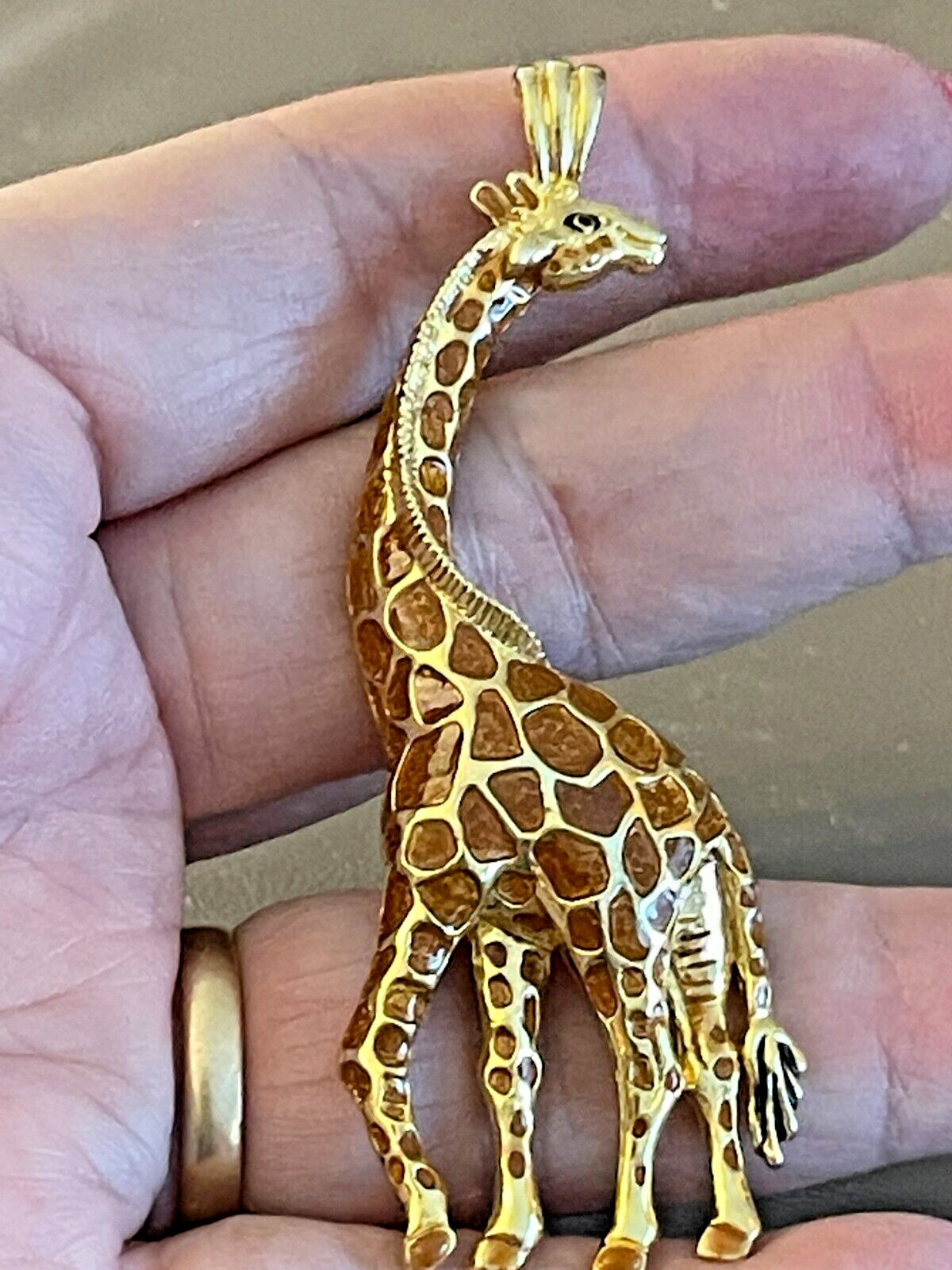 VINTAGE COSTUME JEWELRY GIRAFFE PIN & PENDANT NOT SIGNED
